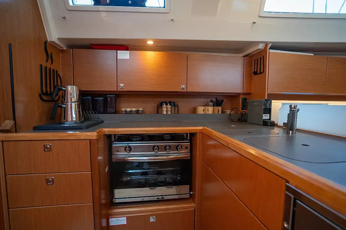 Bavaria C45 Style | Mina 52