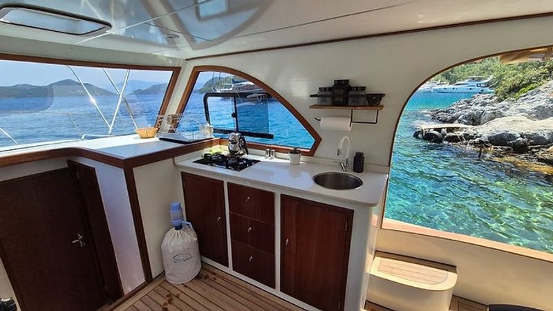 Custom Built 30 | Derin Ada