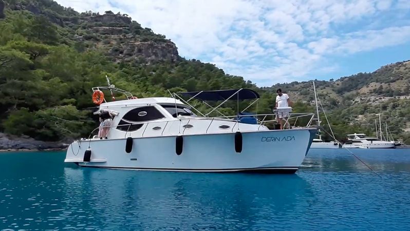 Custom Built 30 | Derin Ada