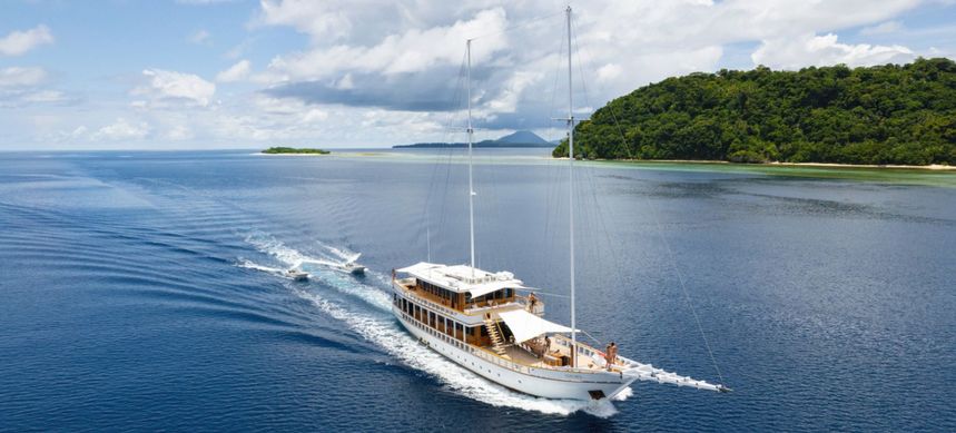 Custom Built Phinisi | Fenides