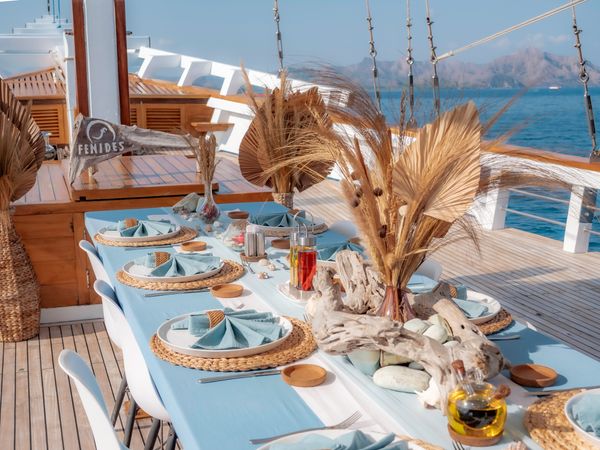 Custom Built Phinisi | Fenides