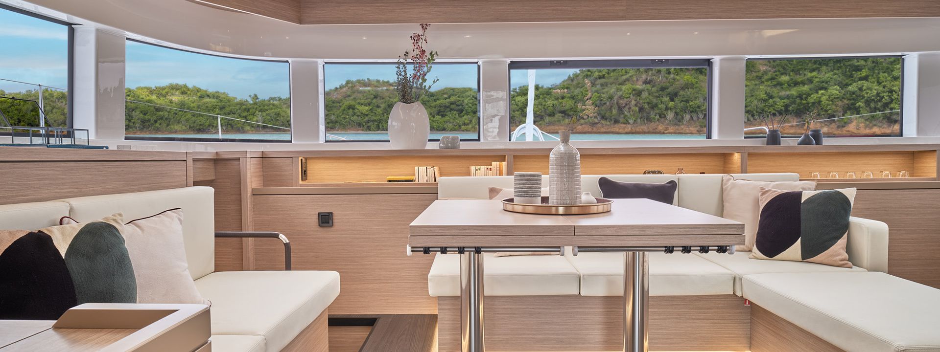 Lagoon 55 | Infinity