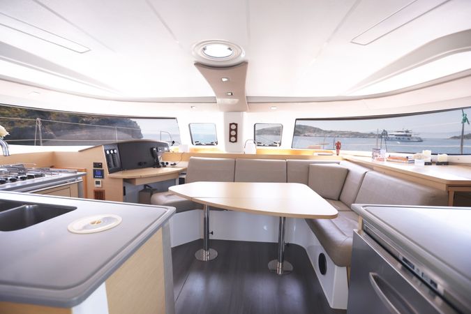Fountaine Pajot Lipari 41 | Romeo & Juliet