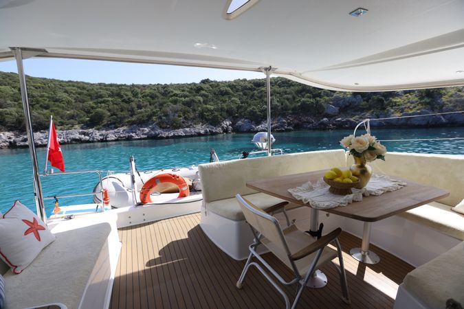 Fountaine Pajot Lipari 41 | Romeo & Juliet