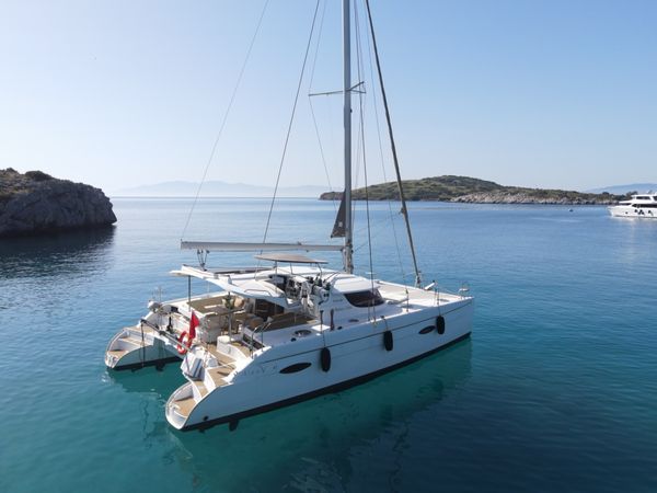 Fountaine Pajot Lipari 41 | Romeo & Juliet