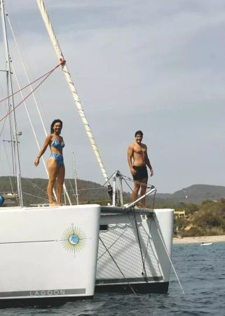 Lagoon 400 | Sol de Mayo