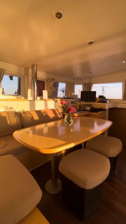 Lagoon 400 | Sol de Mayo