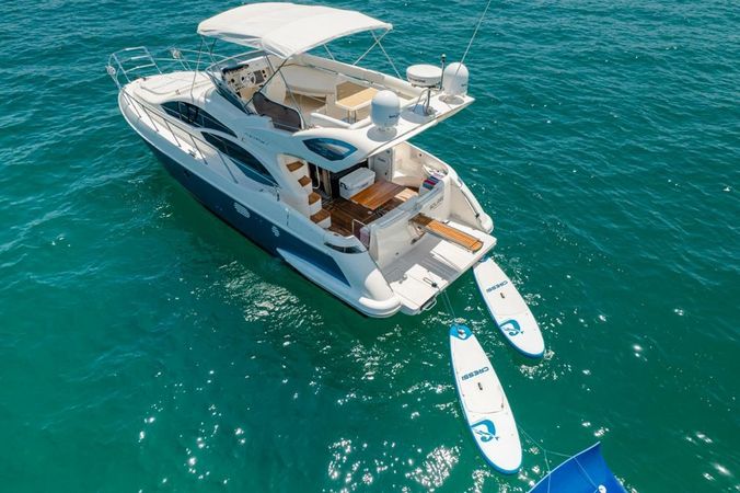 Azimut 43 Fly | Solare