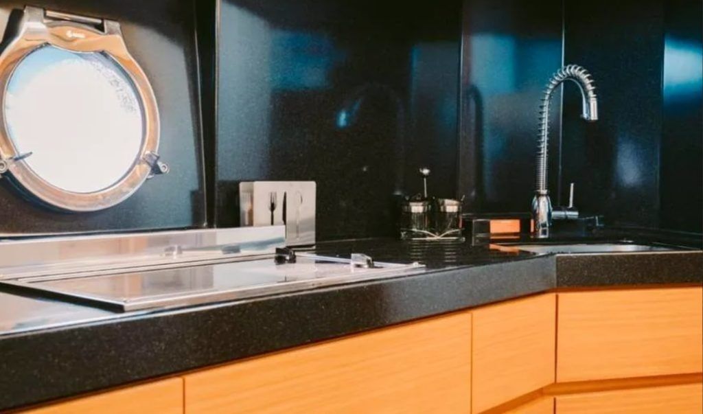 Azimut 43 Fly | Solare