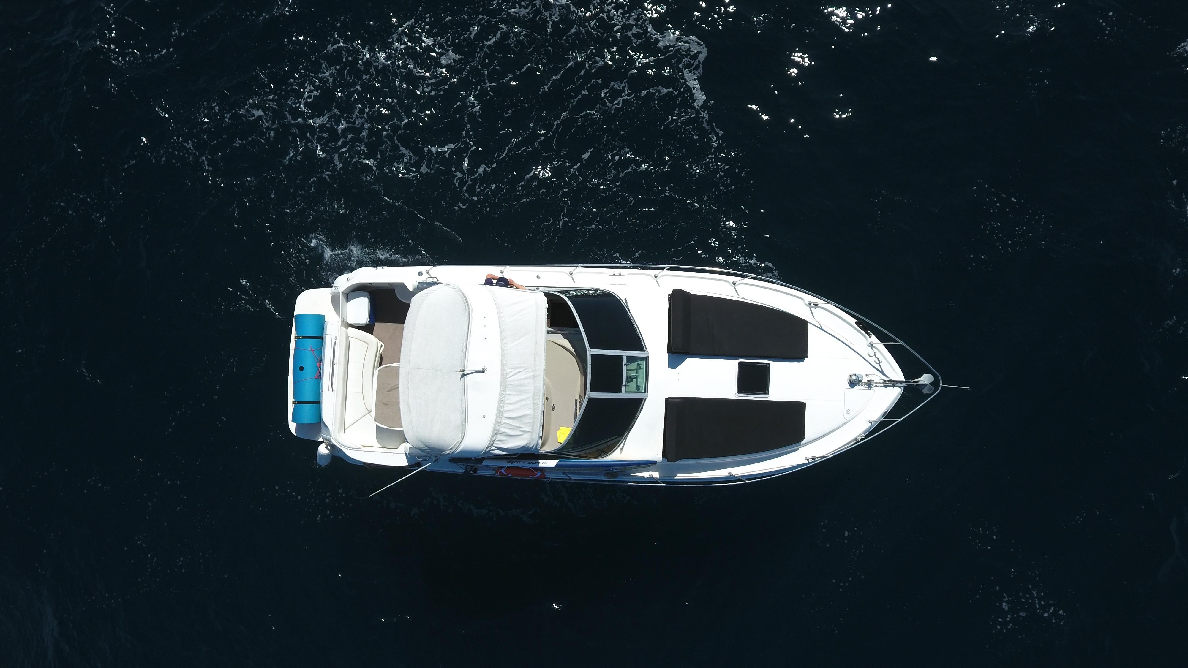 Sea Ray 330 | Sea Breeze