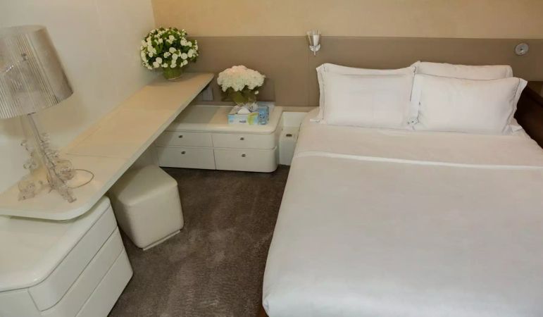 Nedship 100 | Khalili