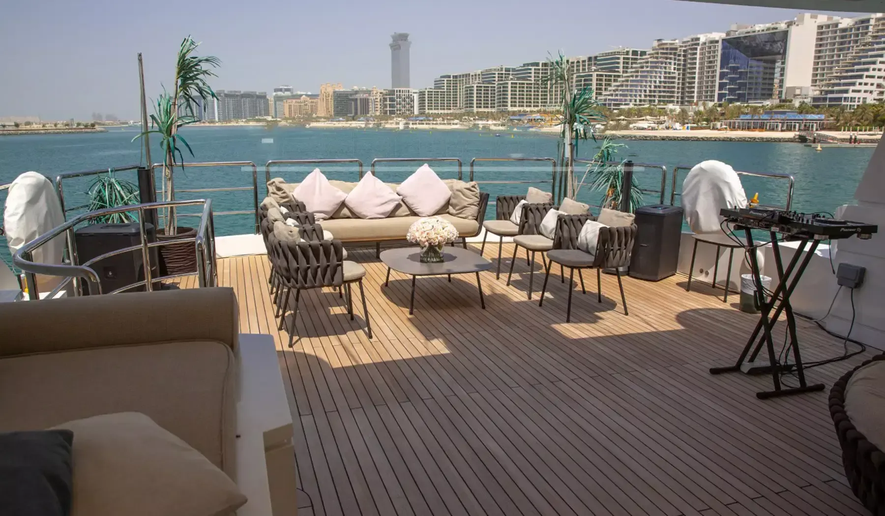 Nedship 100 | Khalili