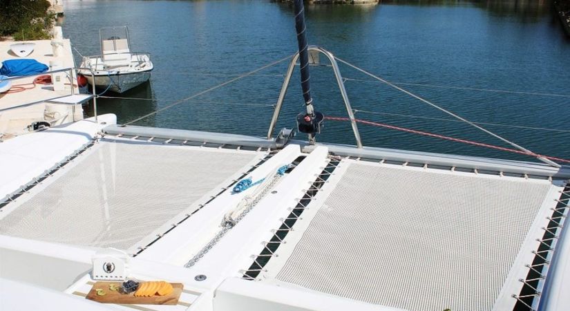 Lagoon 440 | Dralion