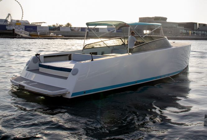 Van Dutch 40 | Moonraker