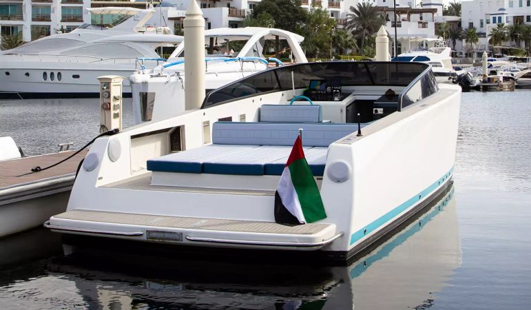 Van Dutch 40 | Moonraker