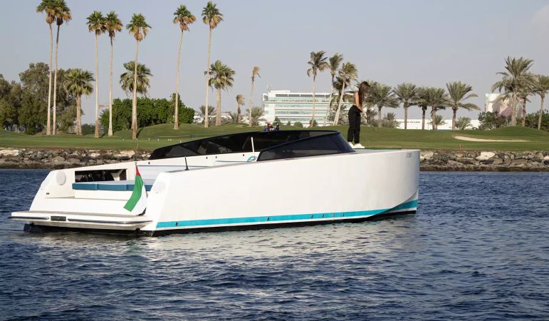 Van Dutch 40 | Moonraker