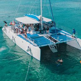 Contoy 70 | The Party