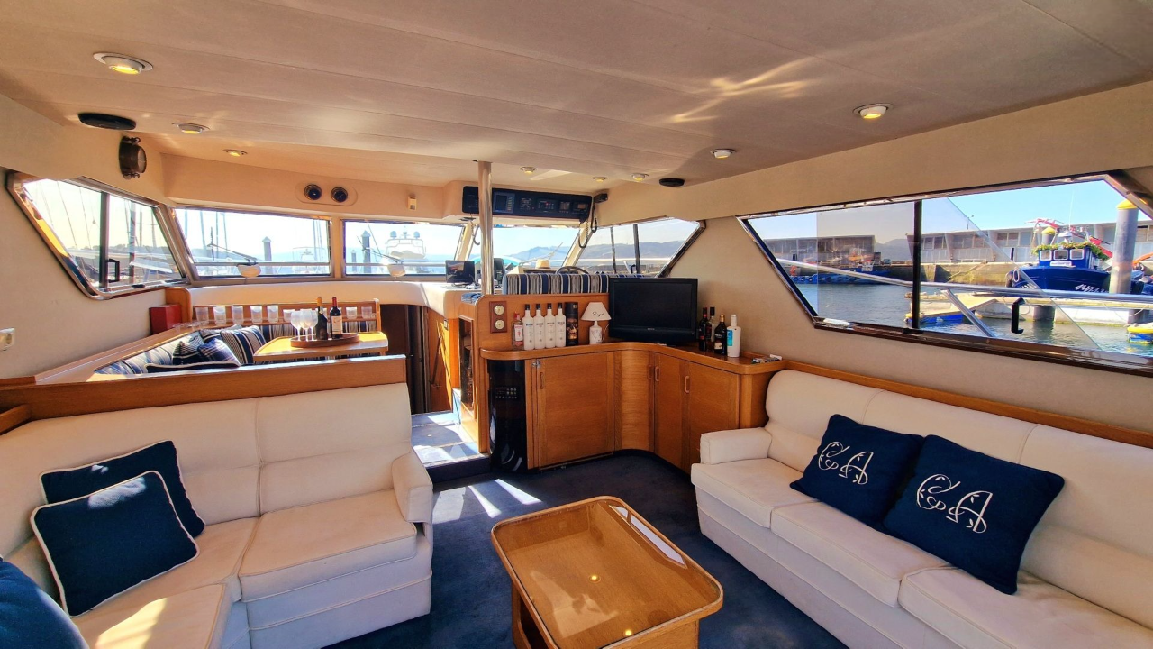 Princess V55 | Loyal