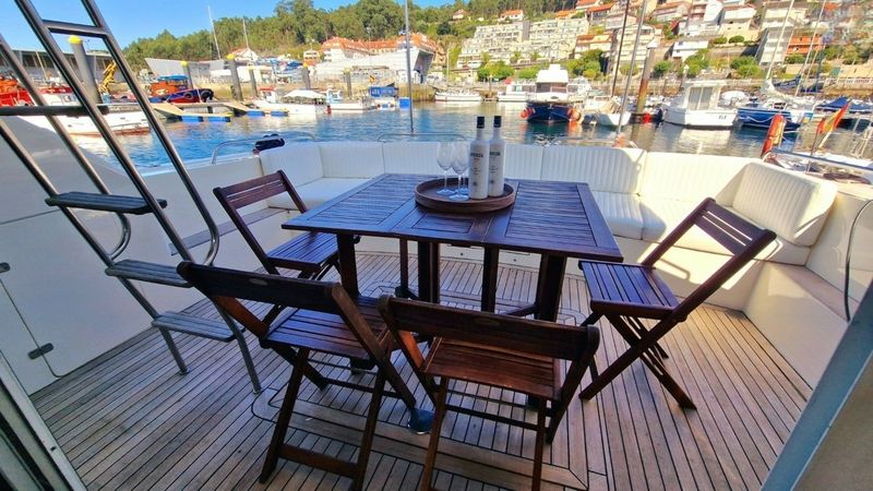 Princess V55 | Loyal