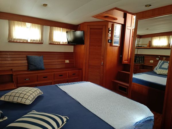 Grand Banks 32 | Mango