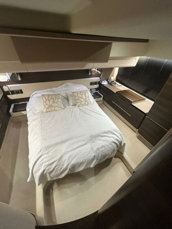 Azimut 50 Fly | Sunrise