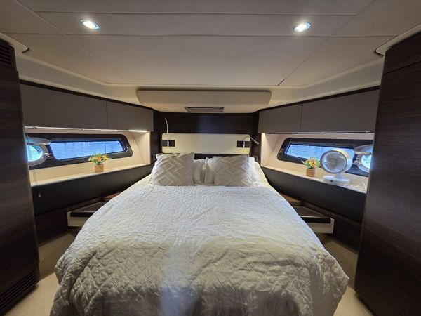 Azimut 50 Fly | Sunrise