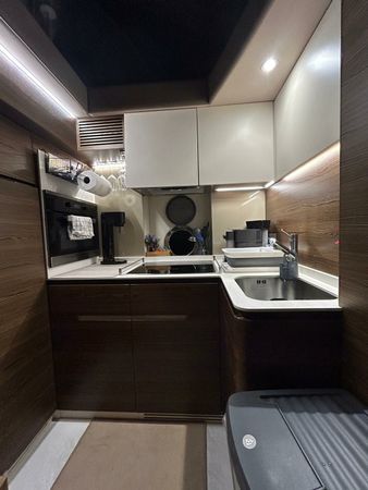 Azimut 50 Fly | Sunrise