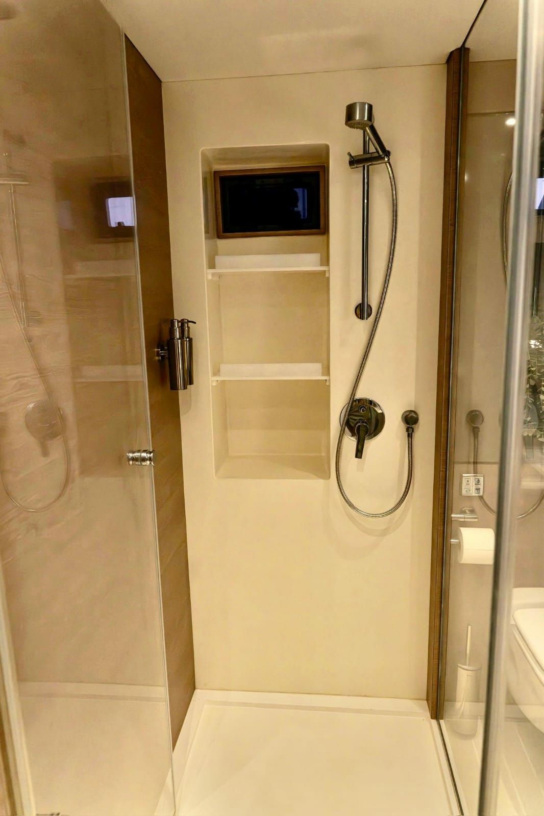 VY Cocoon | Serial chiller