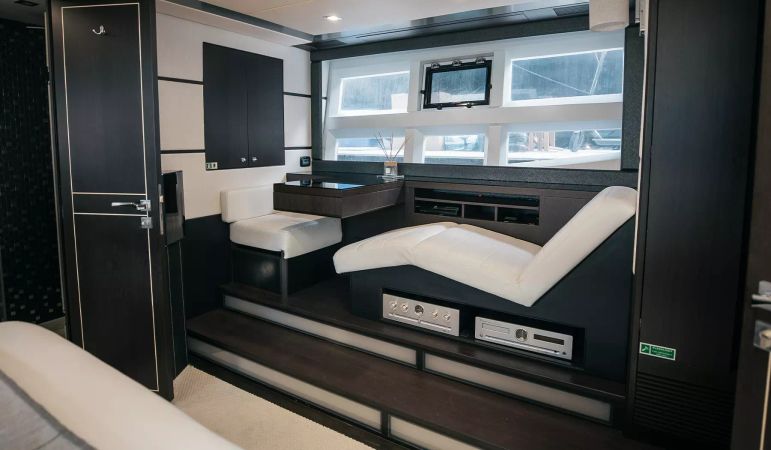 Galeon 700 | Morrigan