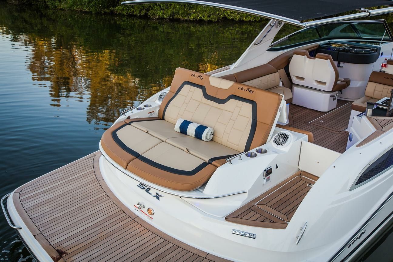 Sea Ray 350 SLX | 15