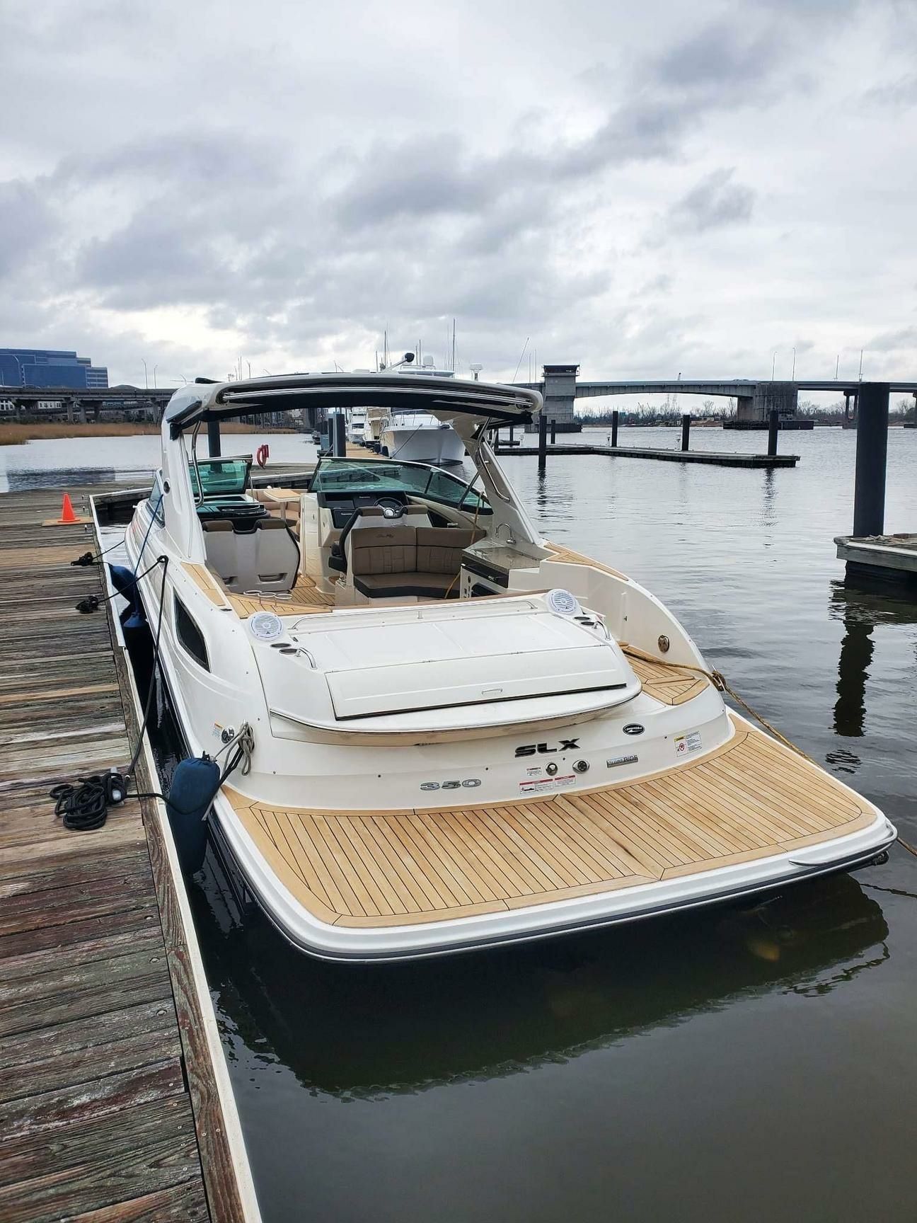Sea Ray 350 SLX | 15