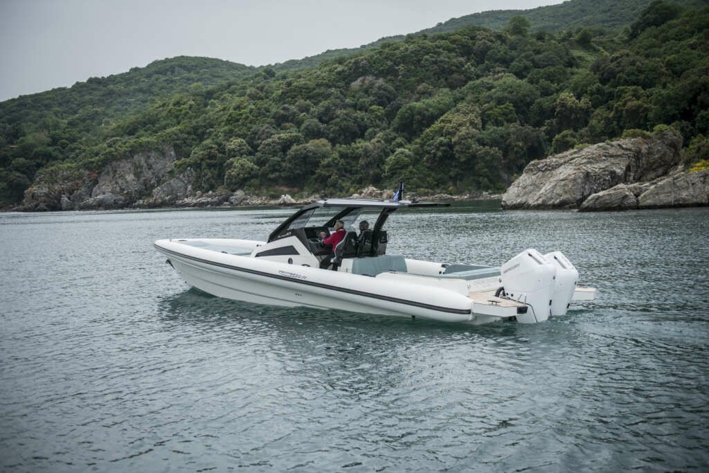 Technohull 40 | Andromeda