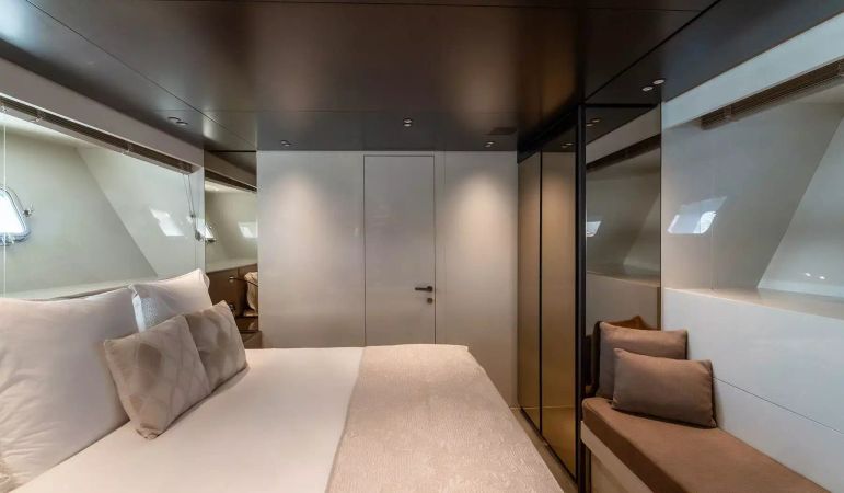 Benetti 163 | Tiberias