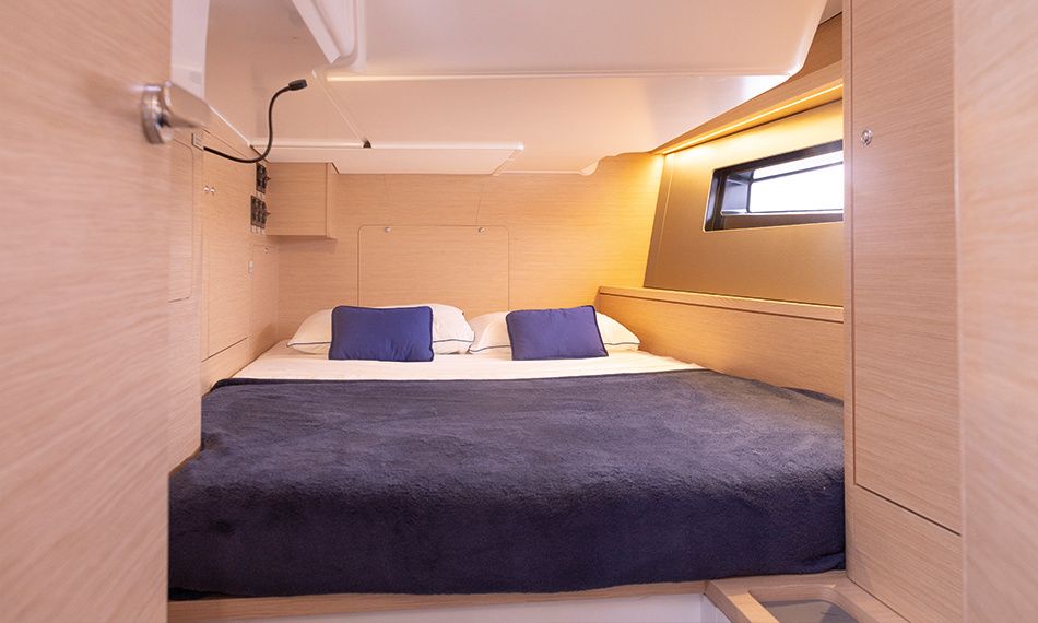 Dufour 44 | Moorings 24