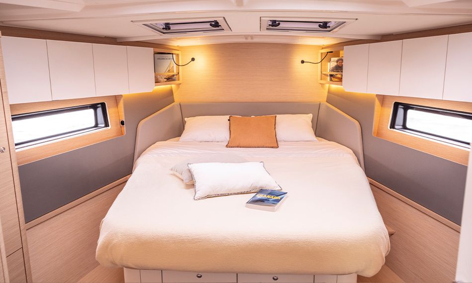 Dufour 44 | Moorings 24