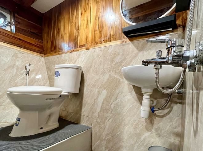 Custom Built Phinisi | Blue Lotus