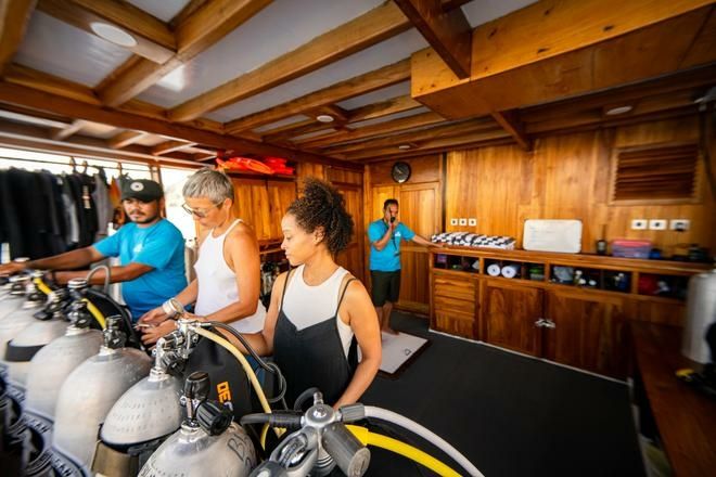 Custom Built Phinisi | Blue Lotus