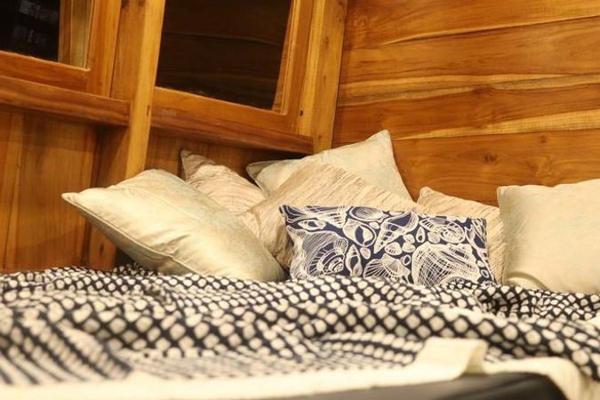 Custom Built Phinisi | Blue Lotus