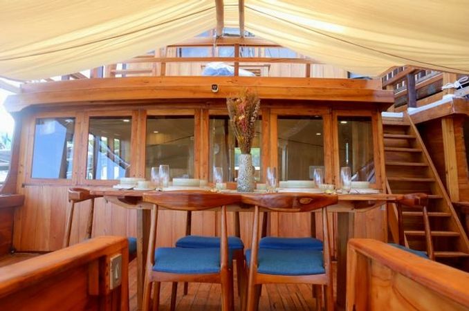 Custom Built Phinisi | Blue Lotus