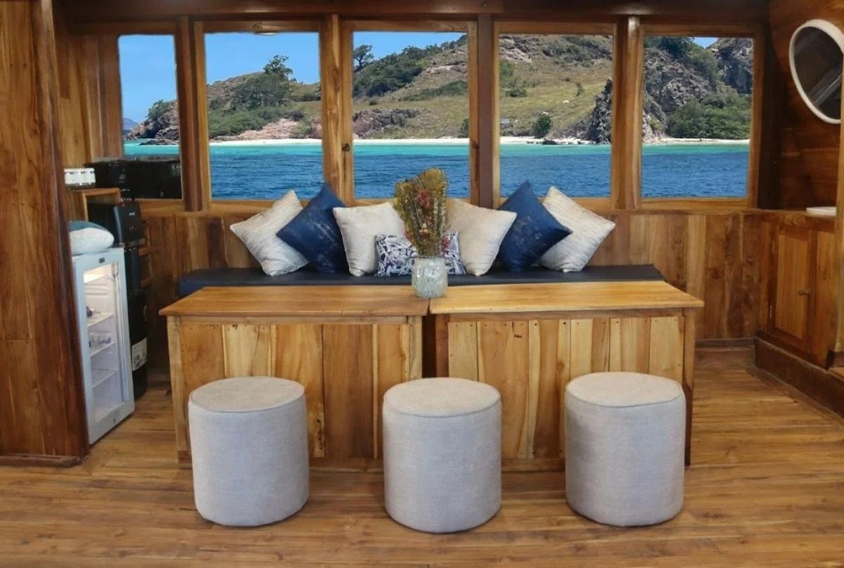 Custom Built Phinisi | Blue Lotus