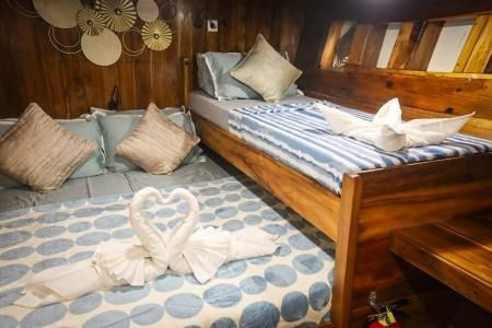 Custom Built Phinisi | Blue Lotus