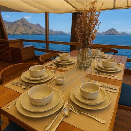 Custom Built Phinisi | Blue Lotus