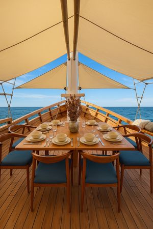 Custom Built Phinisi | Blue Lotus