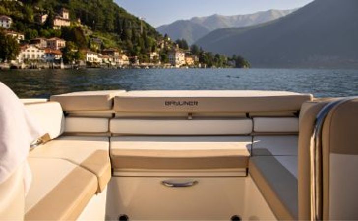 Bayliner VR6 Cuddy | Crissi 02