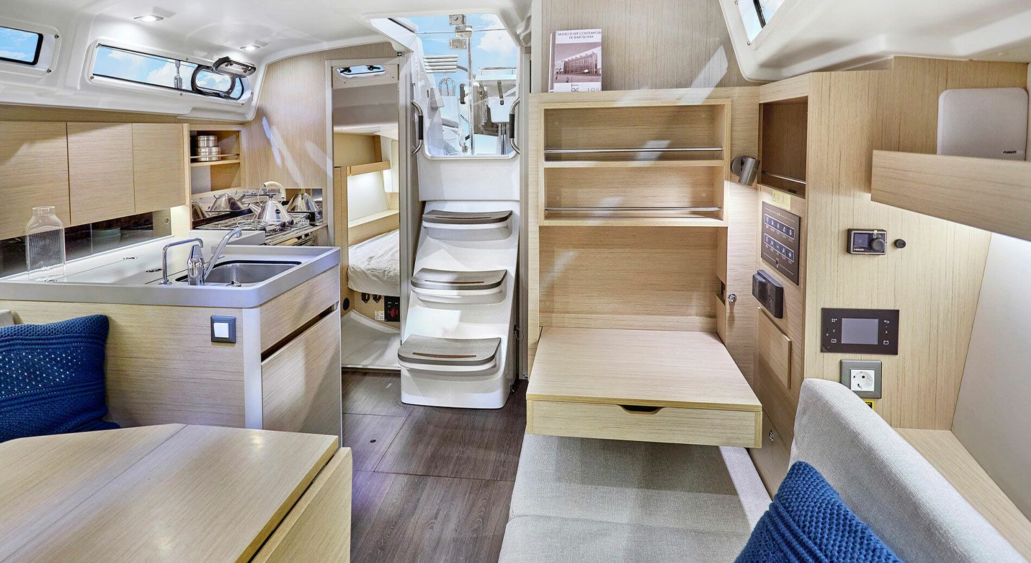 Beneteau Oceanis 34.1 | Sunsail 23