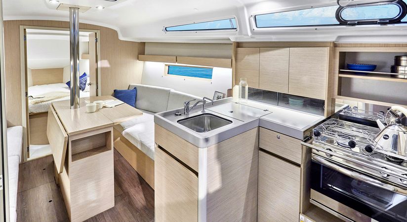 Beneteau Oceanis 34.1 | Sunsail 23