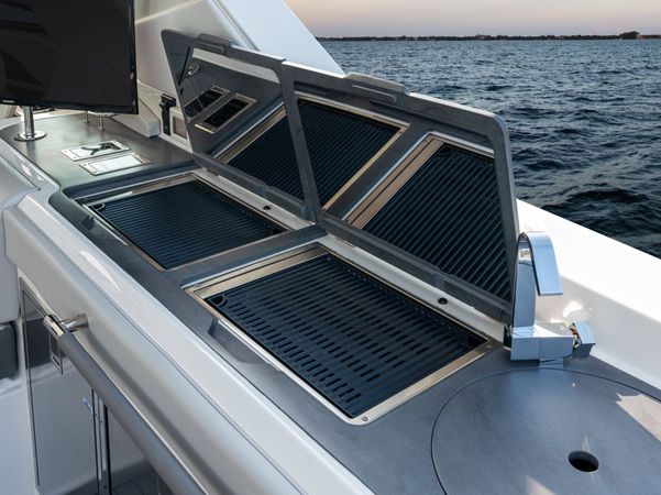 Sea Ray 400 | Her Dream