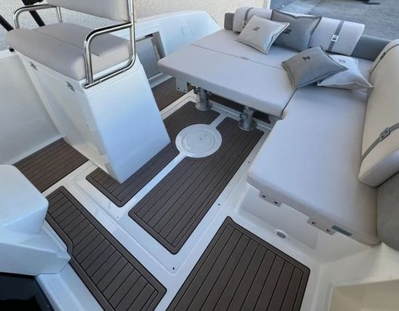 Mingolla Brava 28 | 25