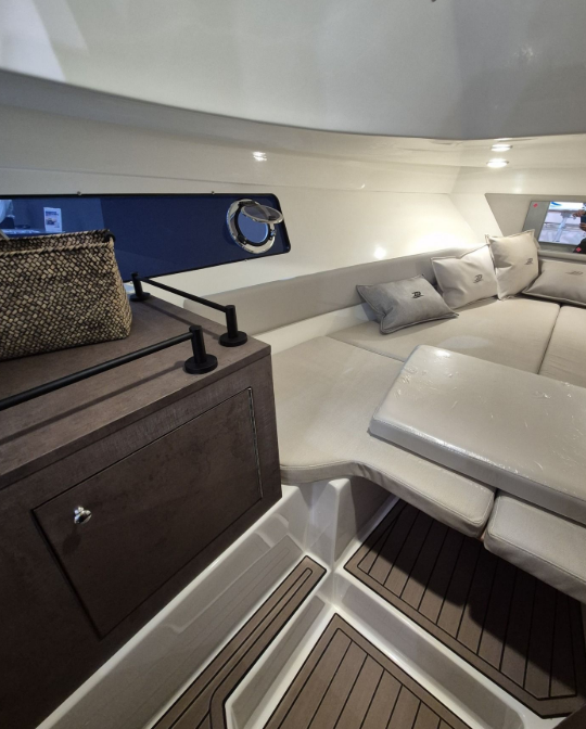 Mingolla Brava 28 | 25