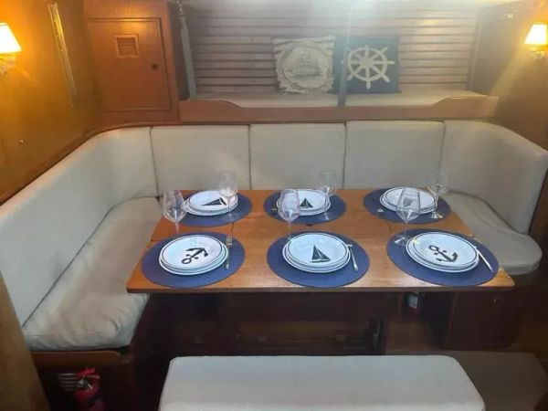 Canados 44 | Etruria